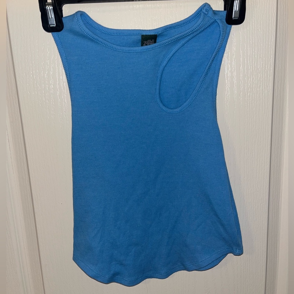 Ribbed Tank w/ Cutout
